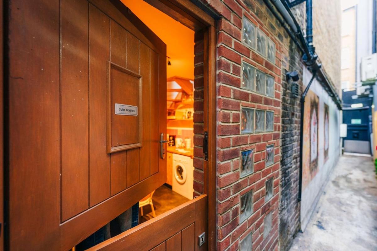 Appartement Quirky And Cosy Soho Stables House à Londres Extérieur photo